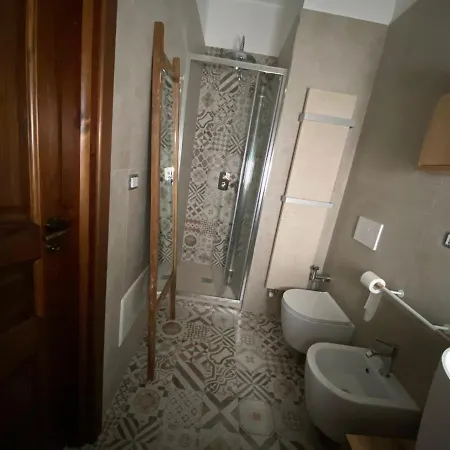 La Fontanella Oda ve Kahvaltı 3*